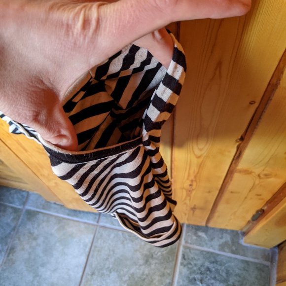 Kavu Doris Romper Cookies N' Cream - Size M - Picture 6 of 11